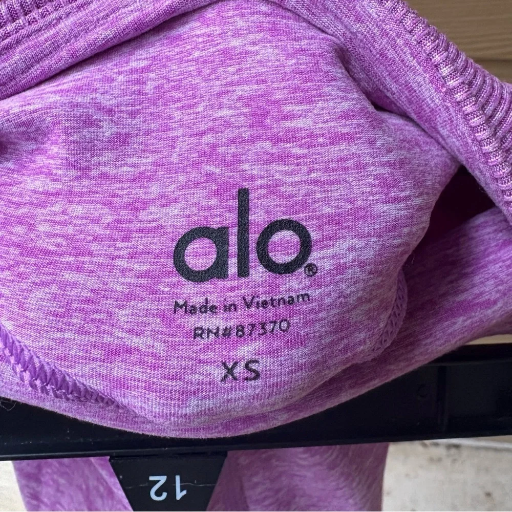 Alo Yoga Alosoft High Waisted leggings in Violet Heather Size XS